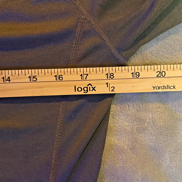 Simms Women’s WaderWick Core Crewneck Iron M UPF 30+ Long Sleeve Fishing NEW - Picture 4 of 6